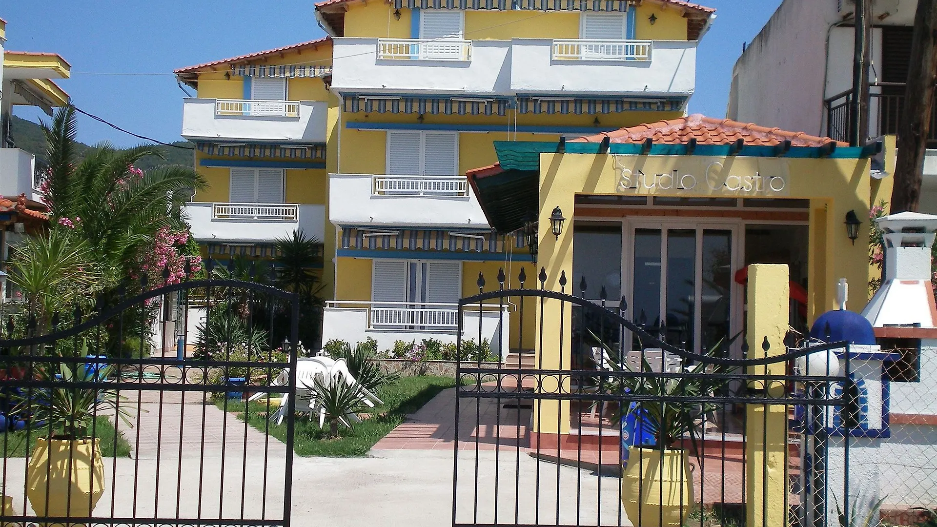 Studios Castro Hotel Sithonia Greece